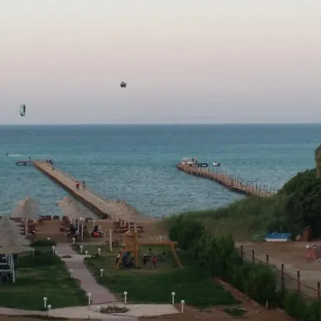 El Captain Resort